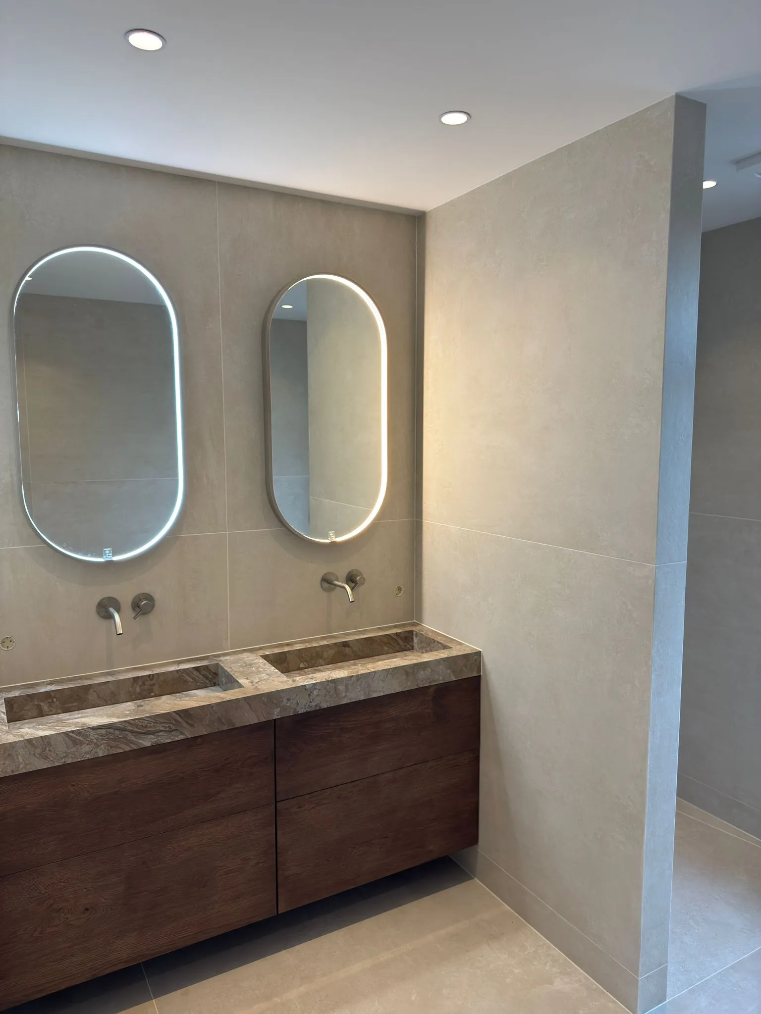 PHOTO-2025-07-28-18-44-41